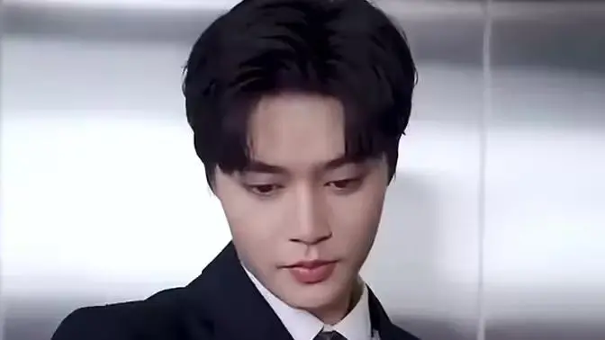 《先婚后爱：范总的花样宠妻》：霸总套路深，甜宠不间断，开启闪婚撒糖新篇章！